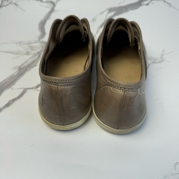 Frye Chambers Women’s Greige Leather Loafers #7200063 - Picture 3 of 8